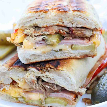 a sandwich cut in half