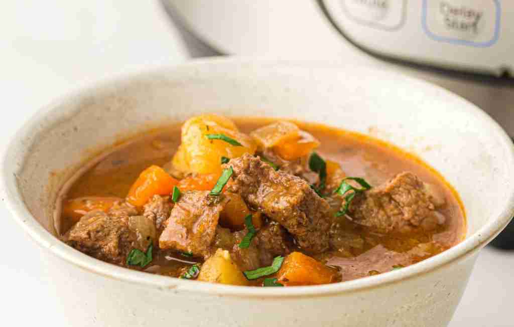 beef stew instant pot Hearty beef stew with vegetables