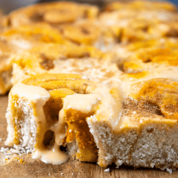 Delicious cinnamon rolls with icing